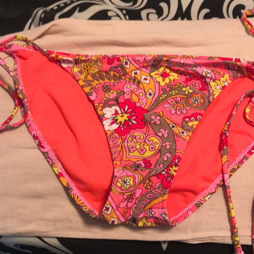 Swim suit